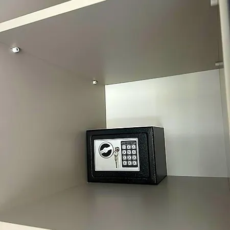 Sam Hotel